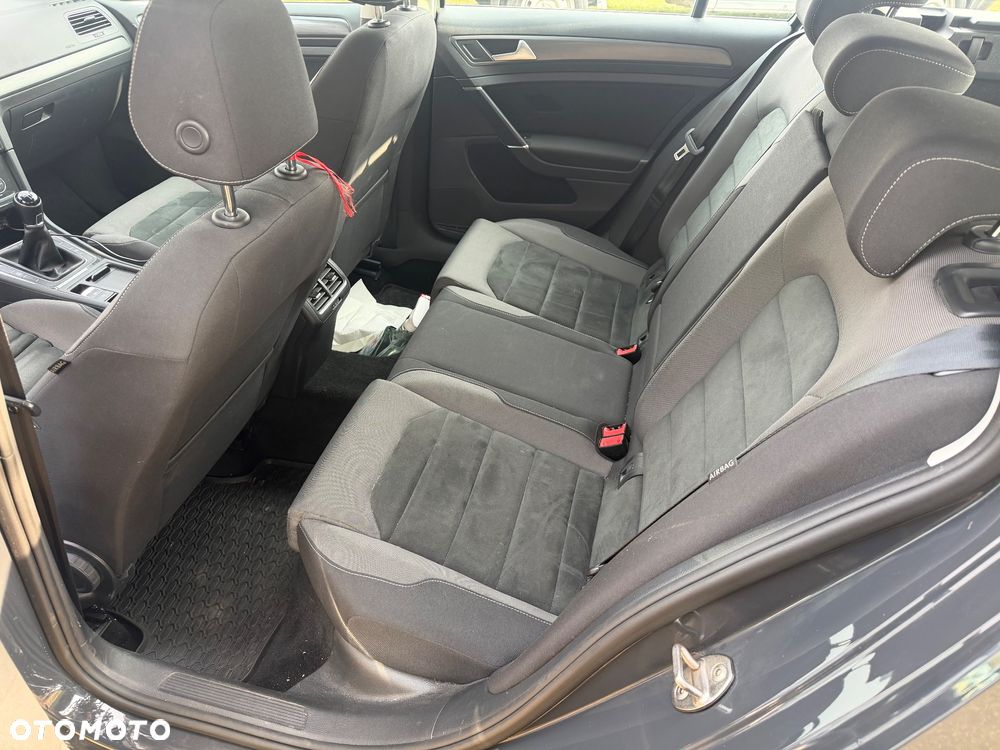 Volkswagen Golf 1.6 TDI BMT Highline - 11