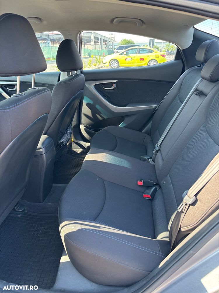 Hyundai Elantra 1.6 MPi Highway+ - 5