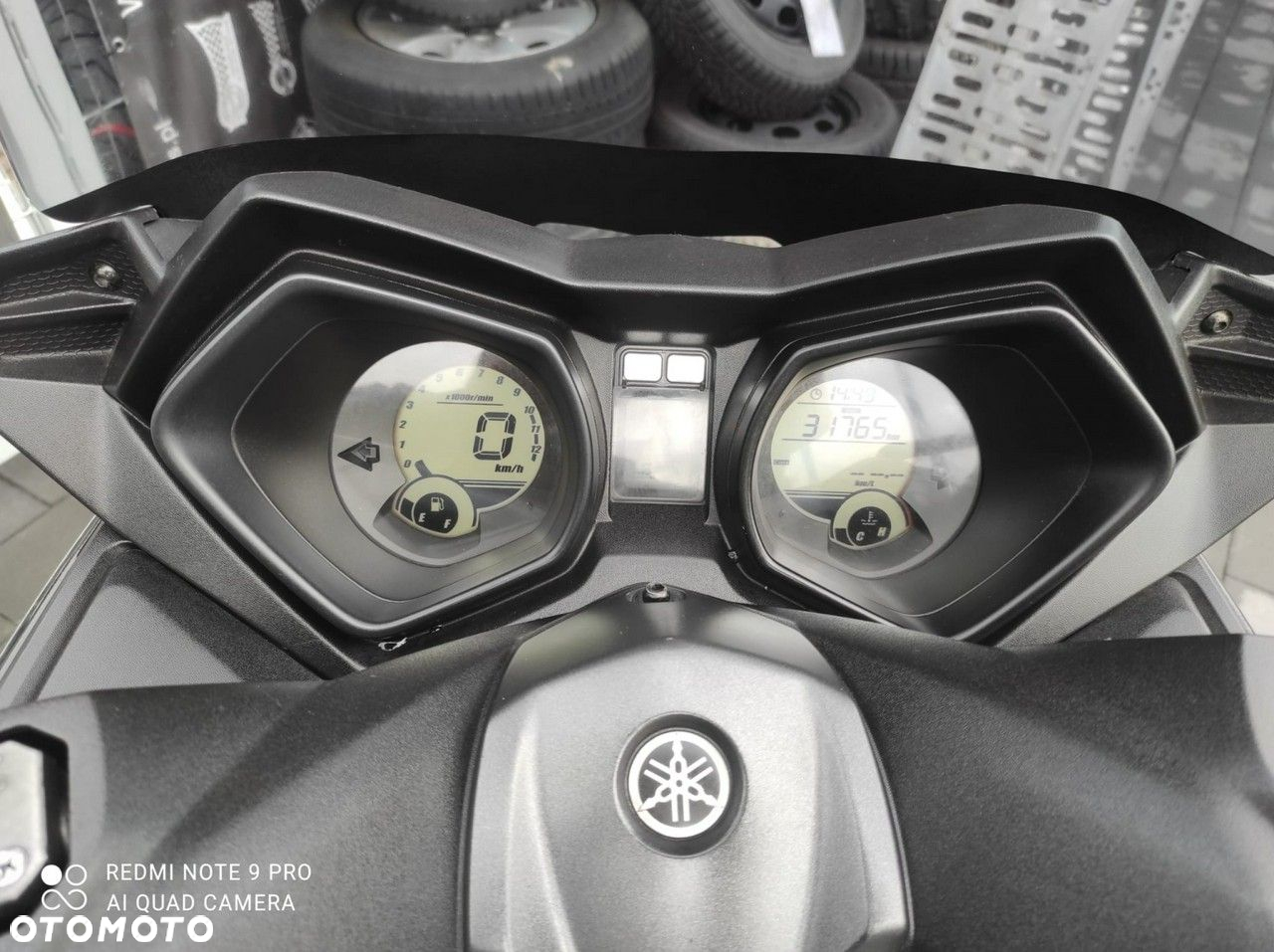 Yamaha X-max - 8