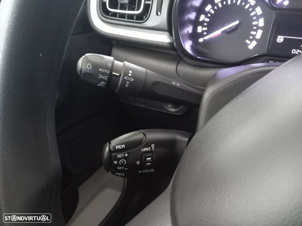 Citroën C3 1.2 PureTech Shine EAT6 - 12