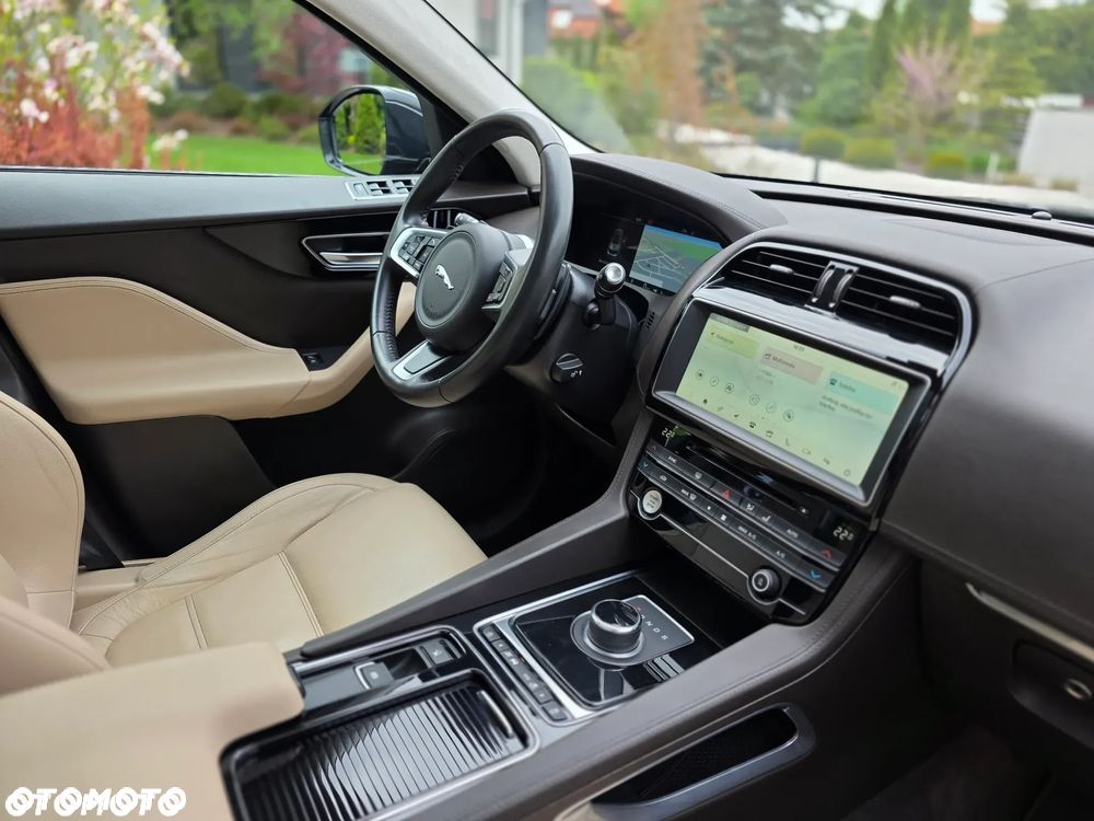 Jaguar F-Pace 2.0 i4D AWD Prestige - 25