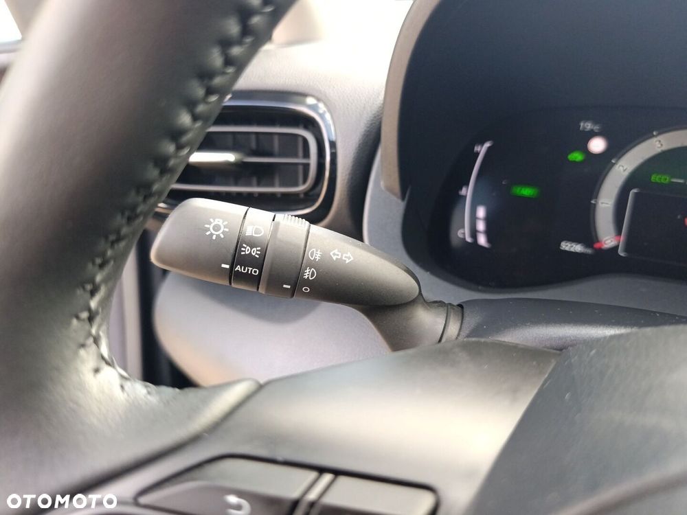 Toyota Yaris Hybrid 1.5 Style - 27