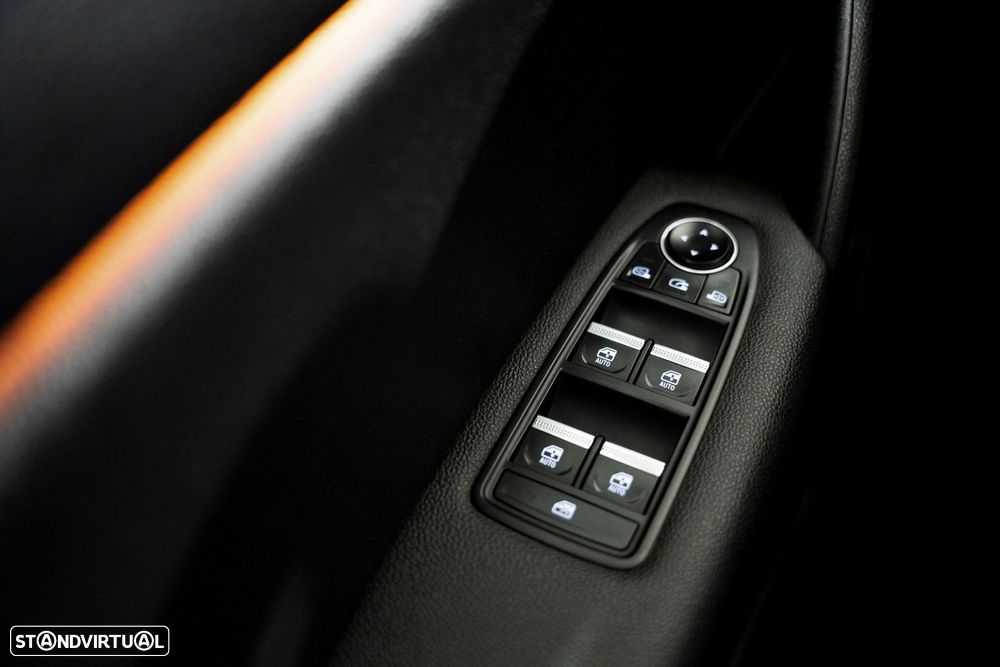 Renault Captur 1.0 TCe Intens Bi-Fuel - 12