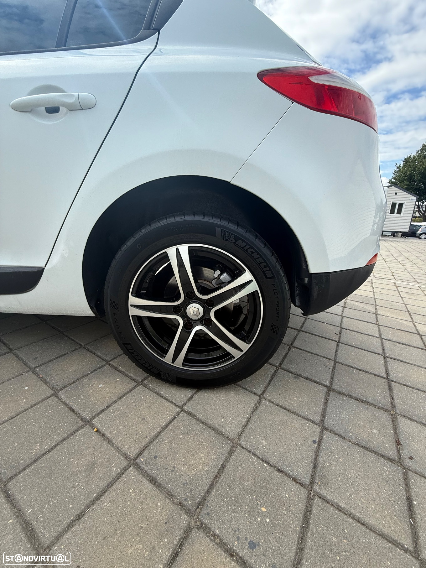 Renault megane 1.5 dci van comercial deduz iva - 12