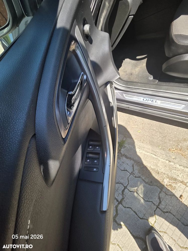 Opel Astra 1.7 CDTI - 12