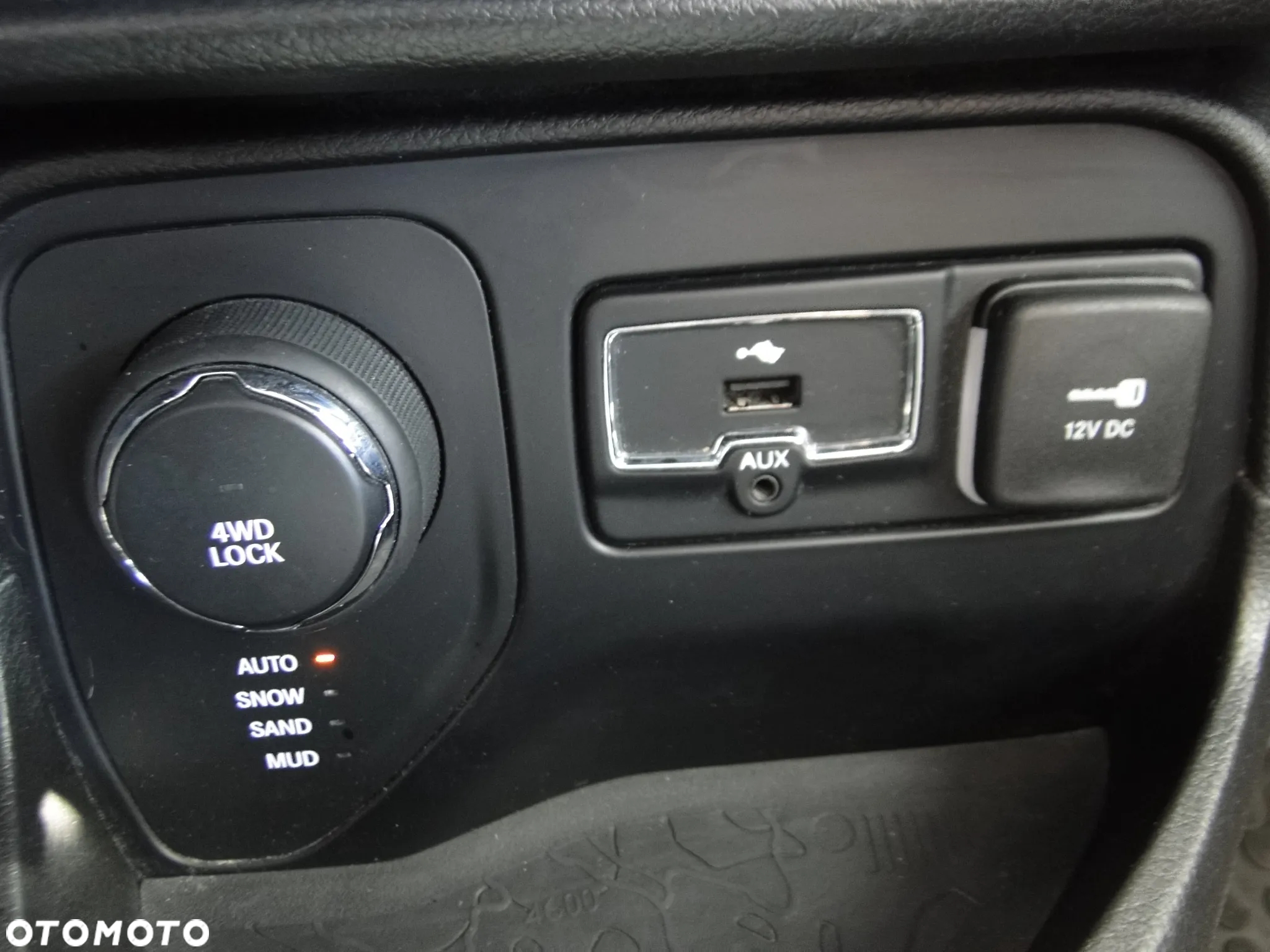 Jeep Renegade 2.0 MultiJet Limited 4WD S&S - 34