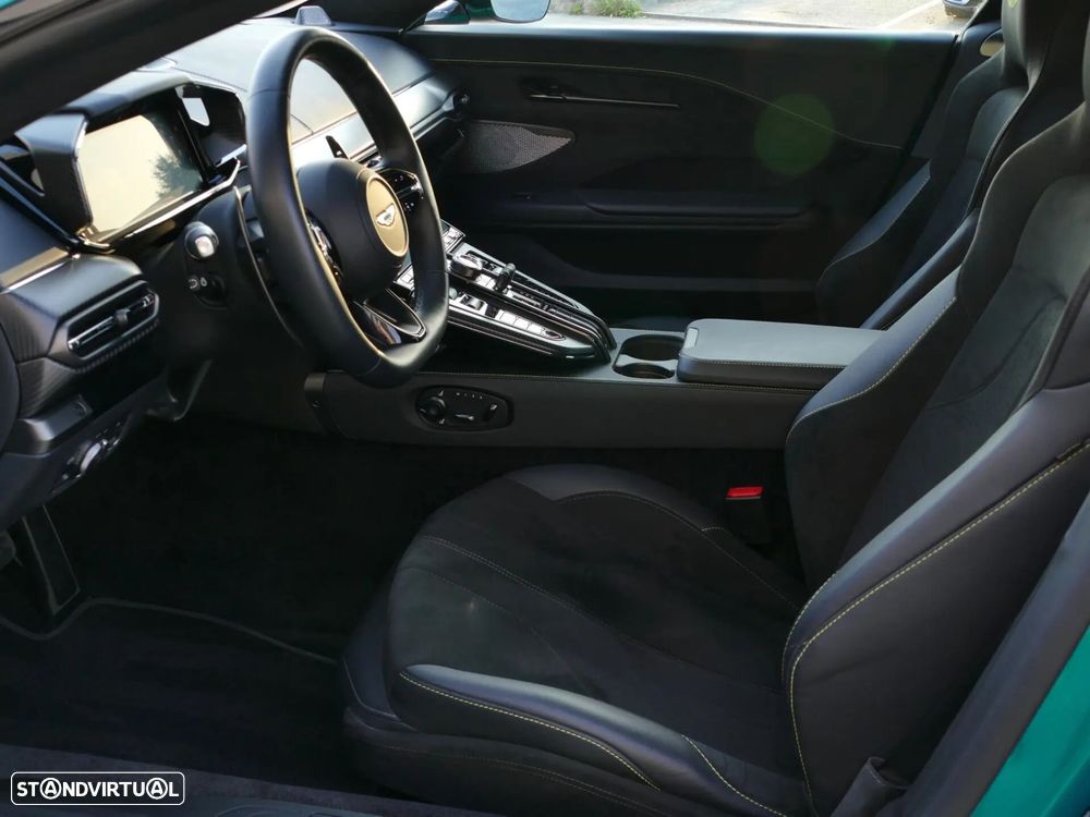 Aston Martin Vantage Coupe V8 - 43