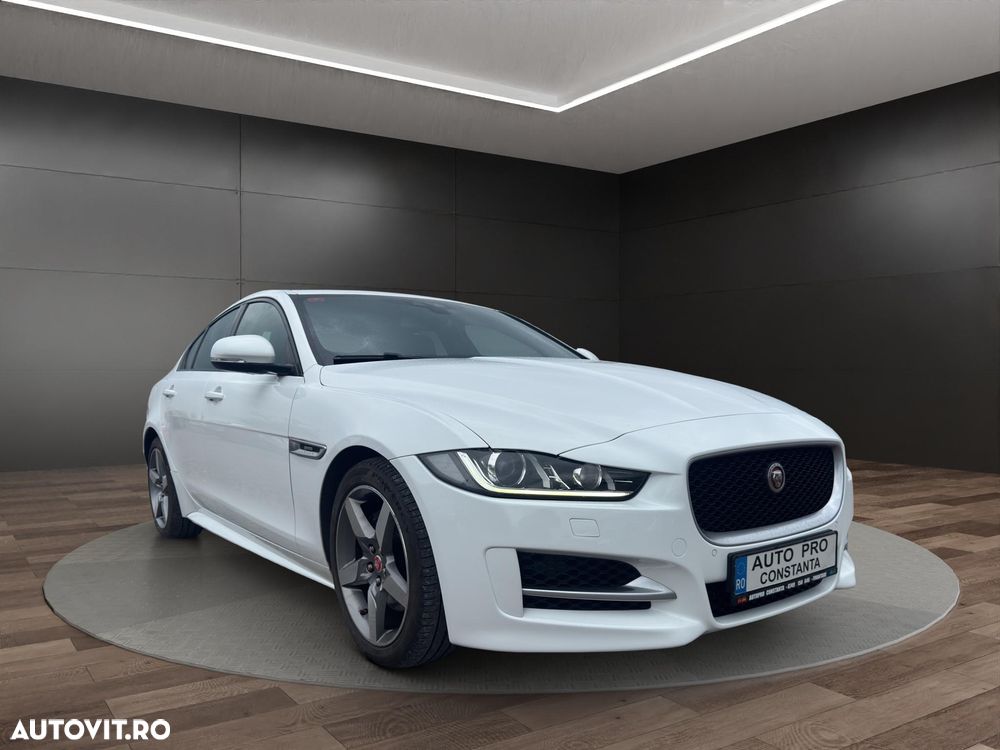 Jaguar XE 2.0 R-Sport - 2