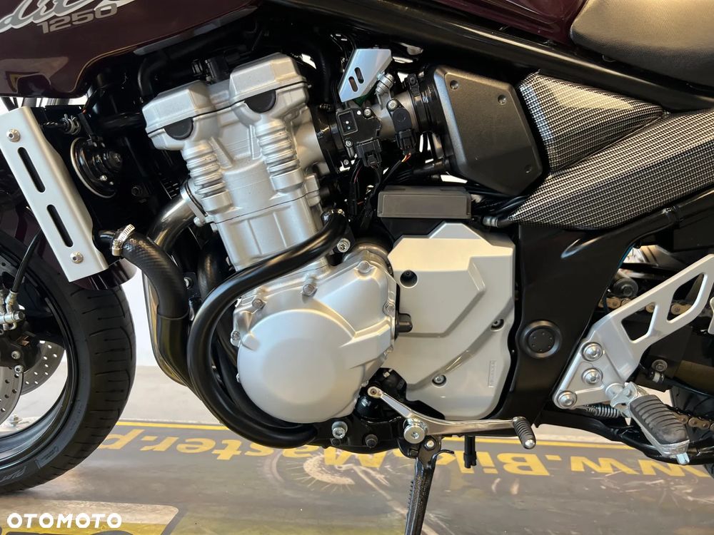 Suzuki Bandit - 8
