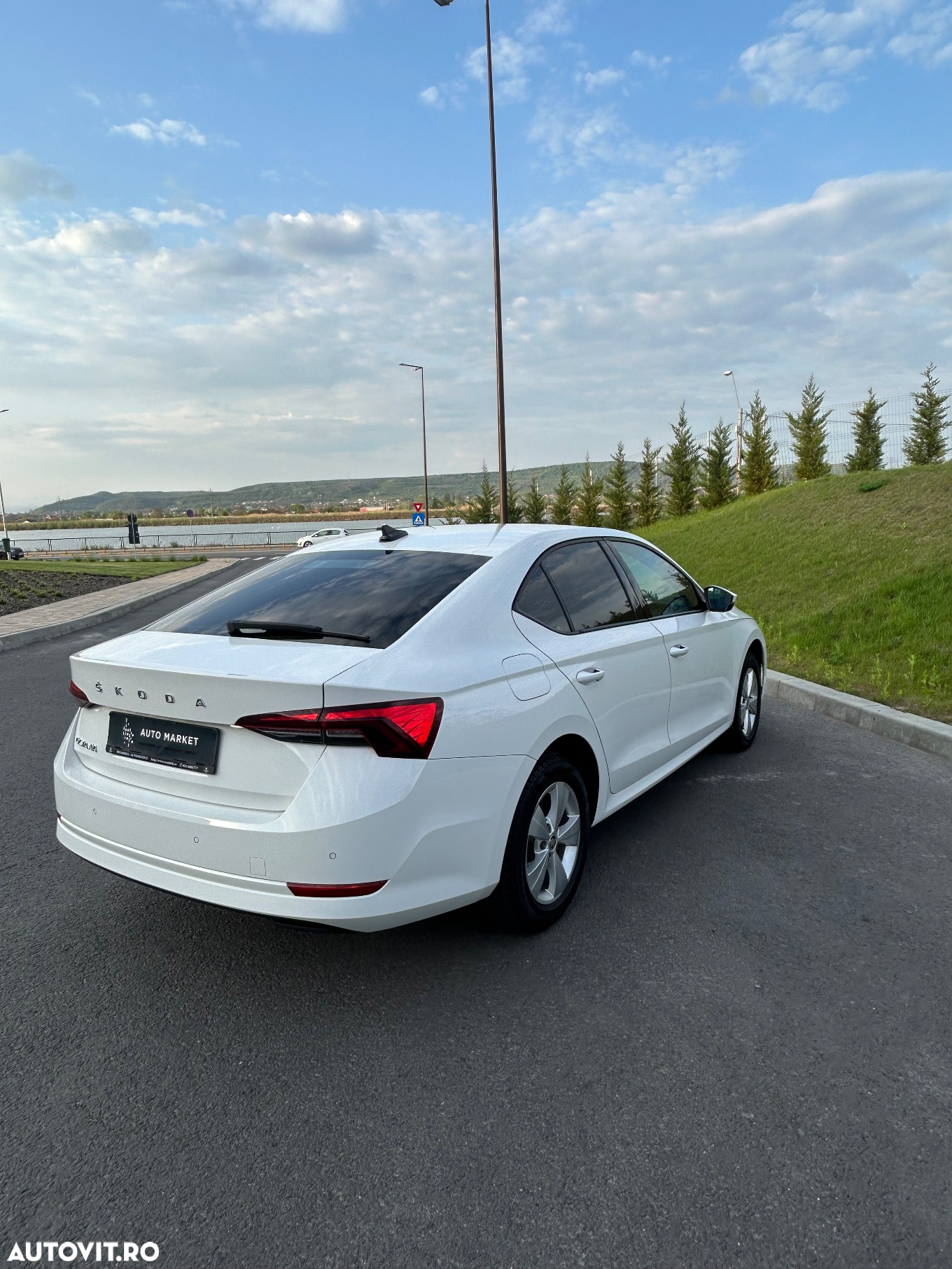 Skoda Octavia 2.0 TDI Ambition - 4