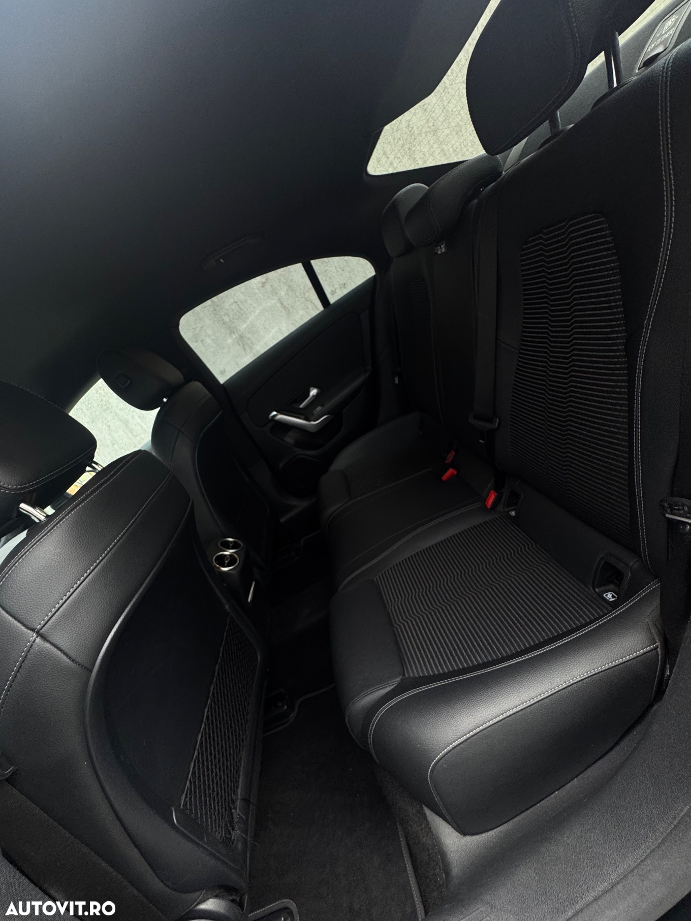 Mercedes-Benz CLA - 12
