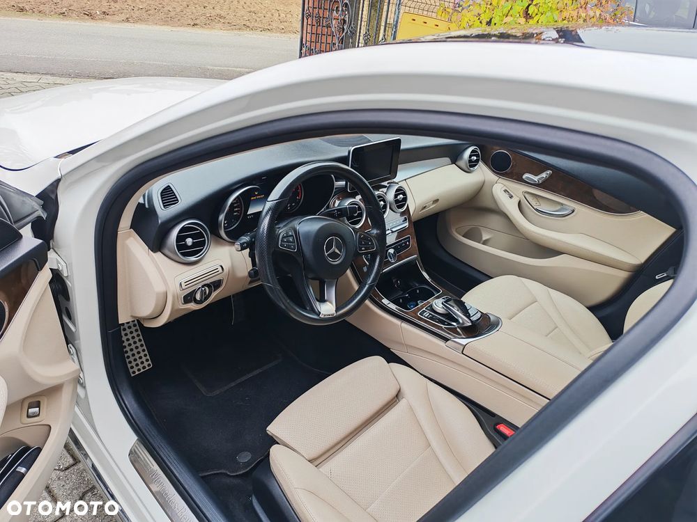 Mercedes-Benz C-Class 2016 photo 4