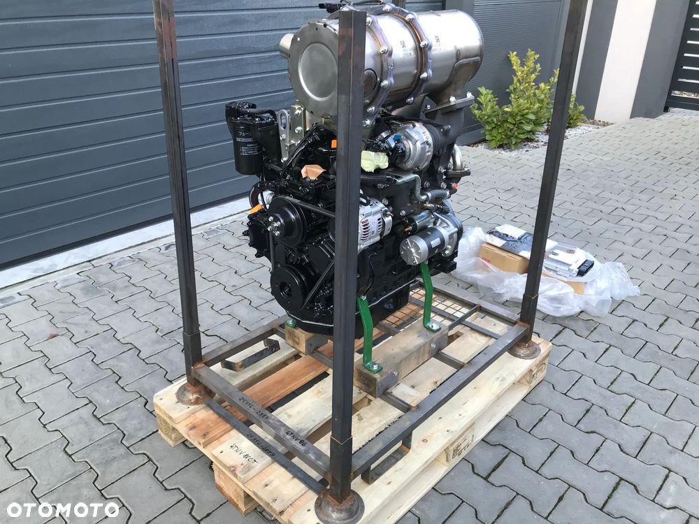 SILNIK YANMAR 4TNV 86CT 25956-2889 24500 NETTO - 2
