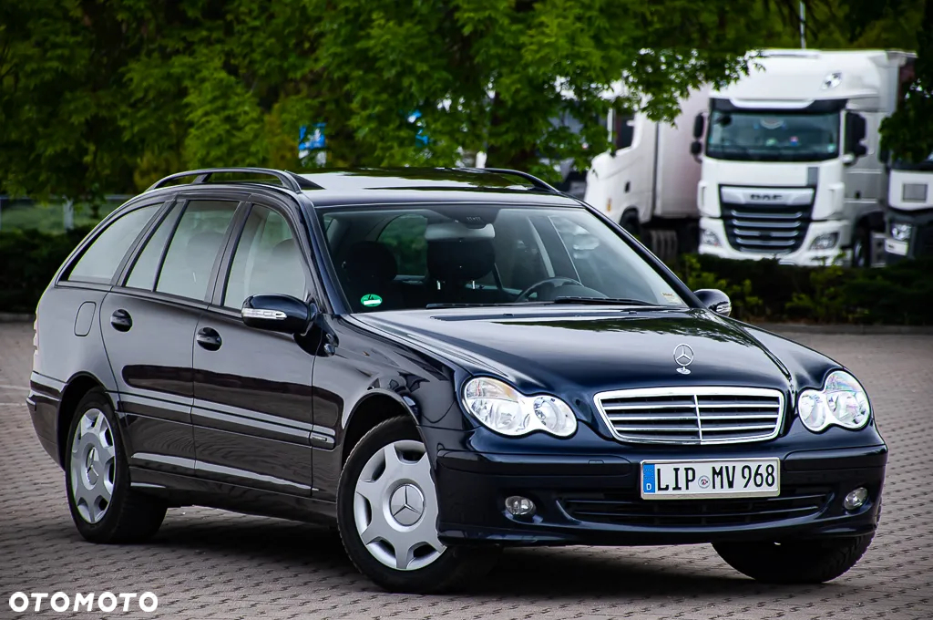 Mercedes-Benz Klasa C 180 T Kompressor Avantgarde - 26