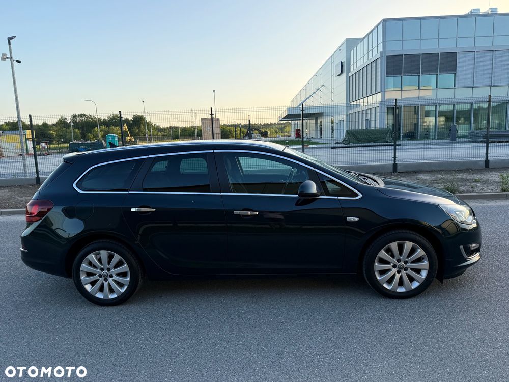 Opel Astra 1.4 T Cosmo - 9