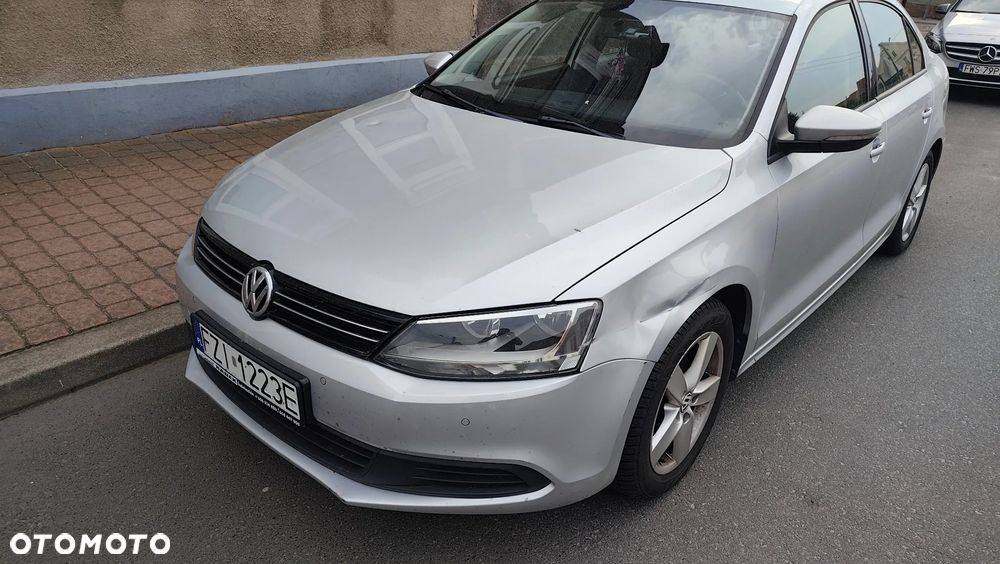Volkswagen Jetta 1.6 TDI Comfortline - 1