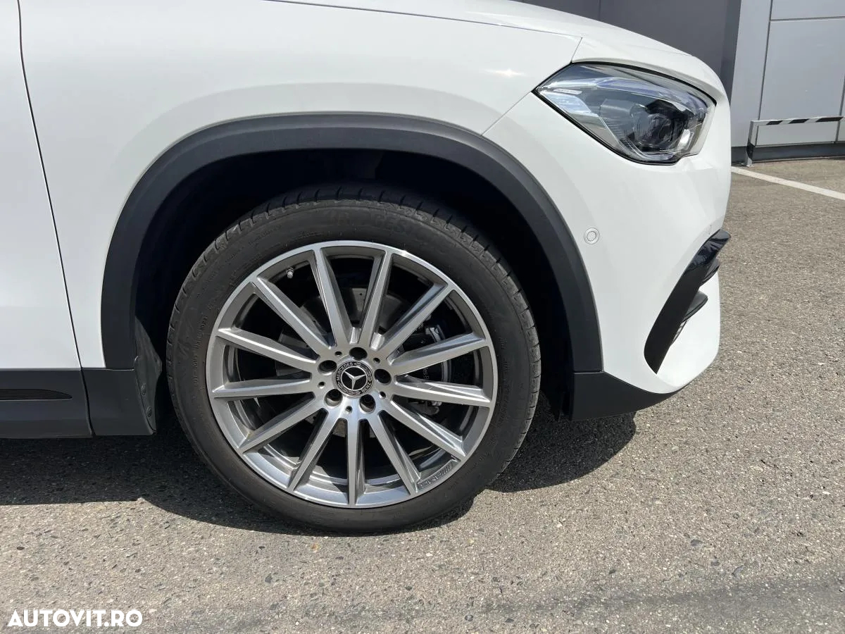 Mercedes-Benz GLA 250 e - 16