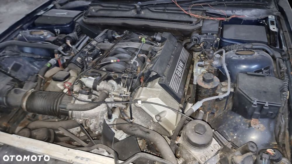 SILNIK BMW 8 E31 E38 E39 M62B44 840 4.4 V8 - 6