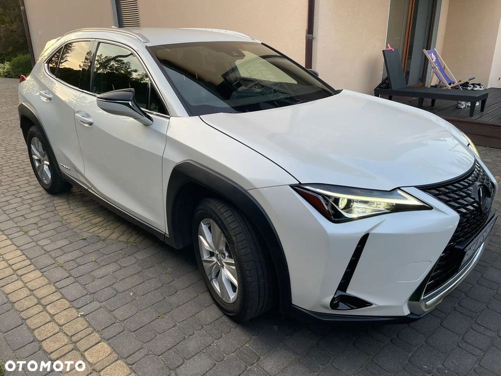 Lexus UX 250h F Sport 2WD - 3