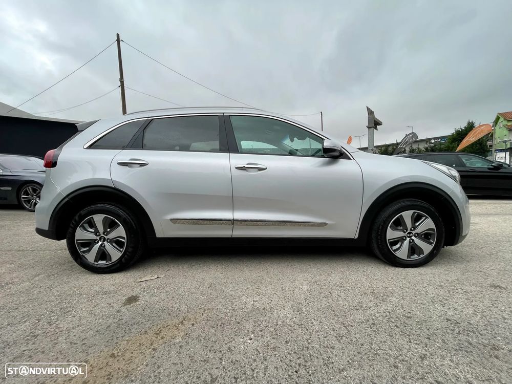 Kia Niro 1.6 GDi HEV EX - 3