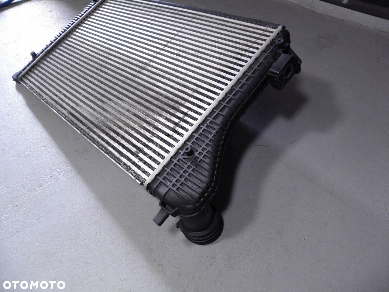 VW CADDY TDI // CHŁODNICA INTERCOOLER 1K0145927D - 6