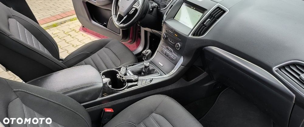 Ford Galaxy 1.5 EcoBoost Start-Stopp Business Edition - 38