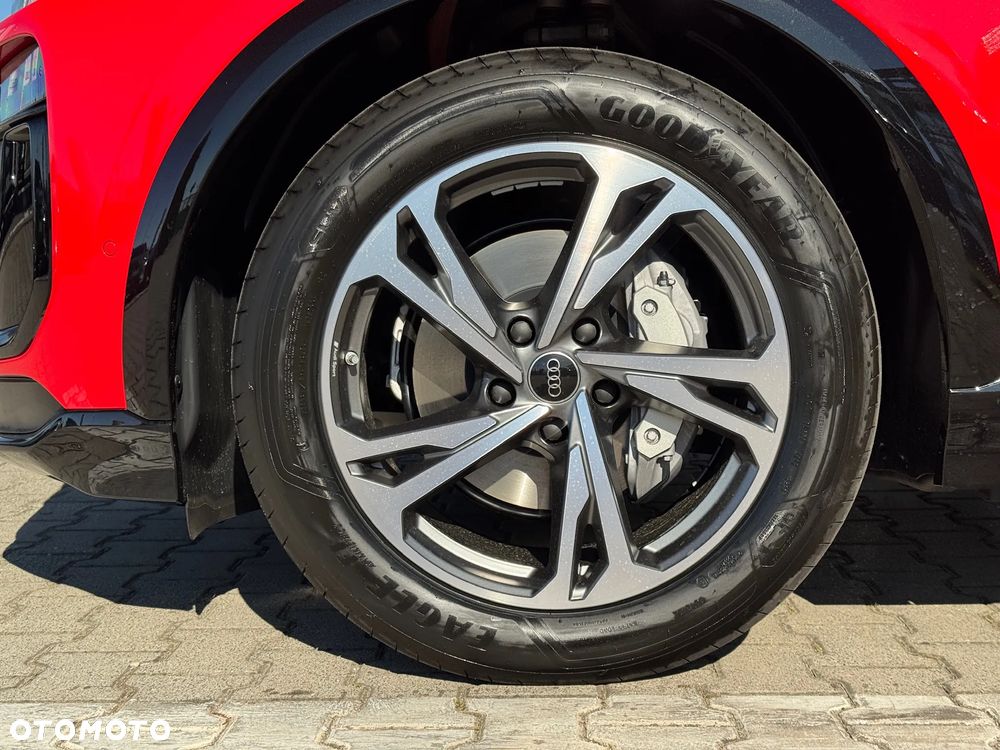 Audi Q6 e-tron - 10
