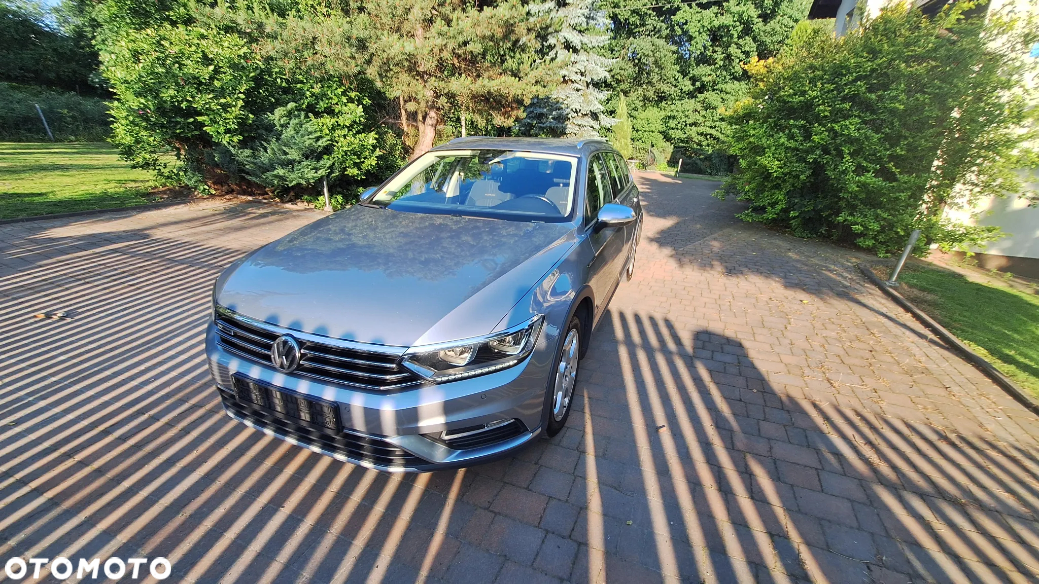 Volkswagen Passat Variant 2.0 TDI SCR DSG 4Motion Elegance - 3