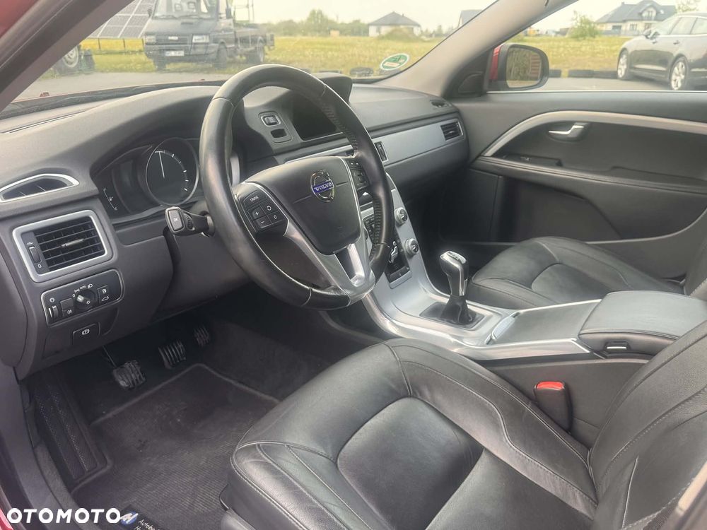 Volvo V70 D4 Momentum - 21