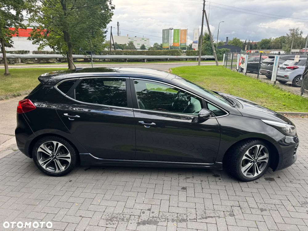 Kia Ceed 1.6 CRDi GT Line - 9