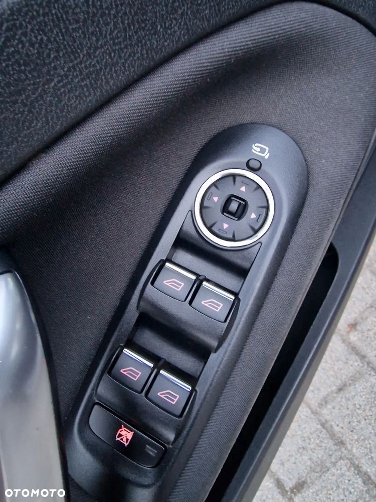 Ford Mondeo - 24