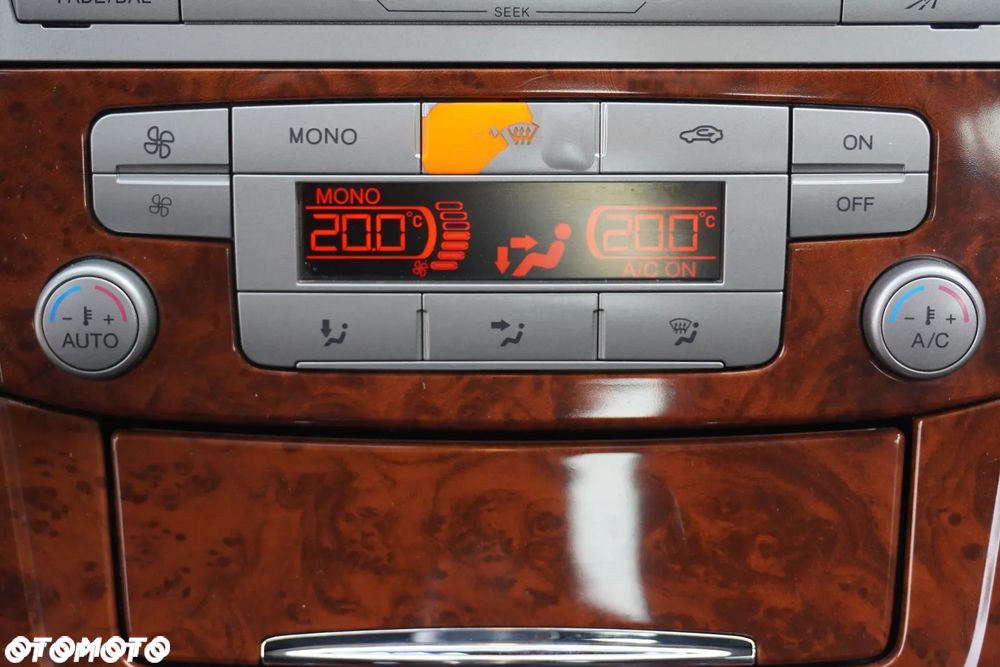 Ford Mondeo 2.0 Ghia X100 / X - 23