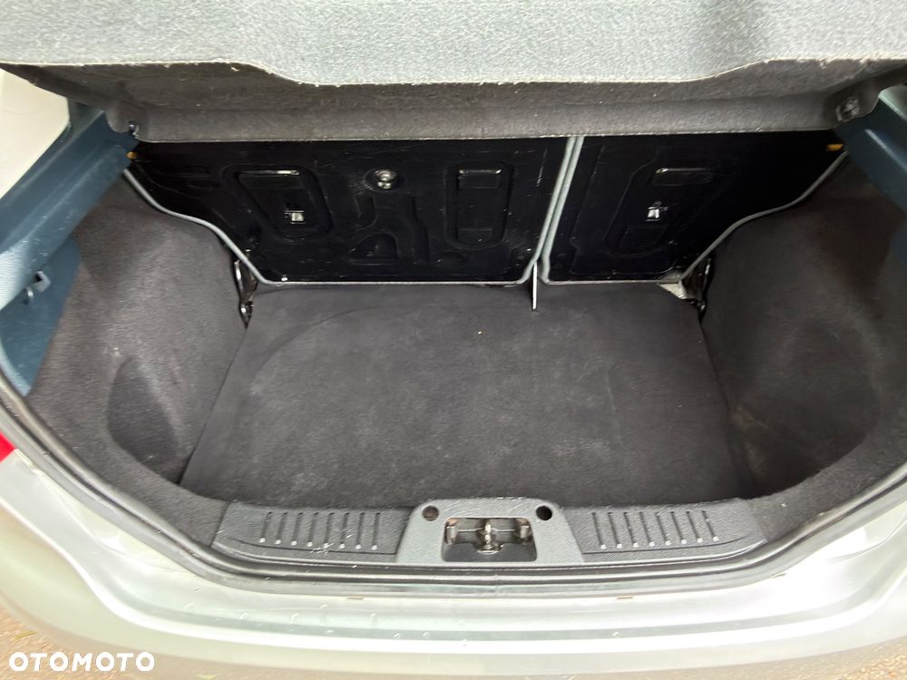 Ford Fiesta 1.25 Viva - 8