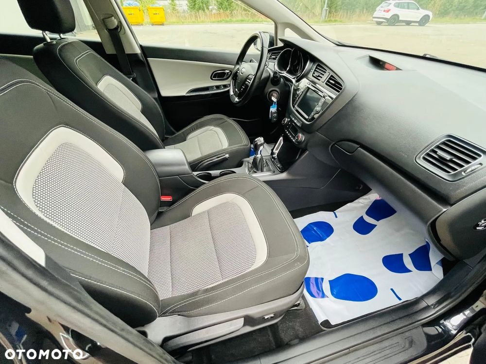 Kia Ceed 1.6 GDI Dream Team Edition - 14