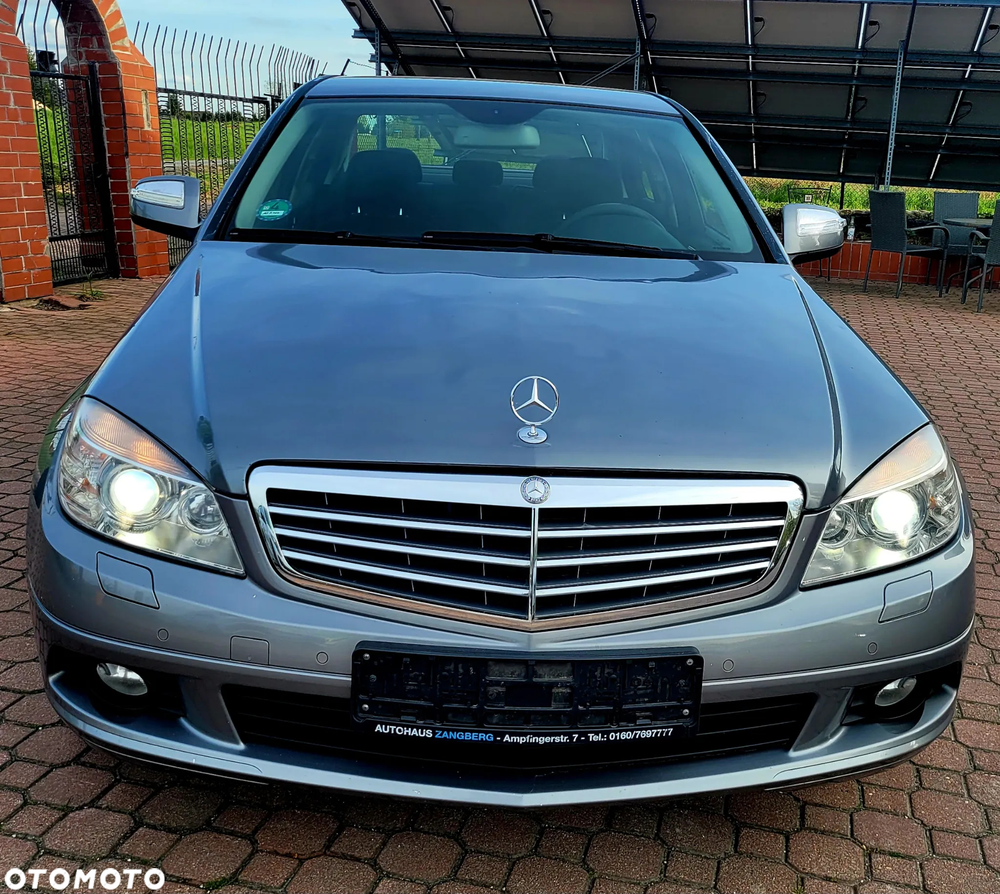 Mercedes-Benz Klasa C 200 CGI BlueEff Classic - 2