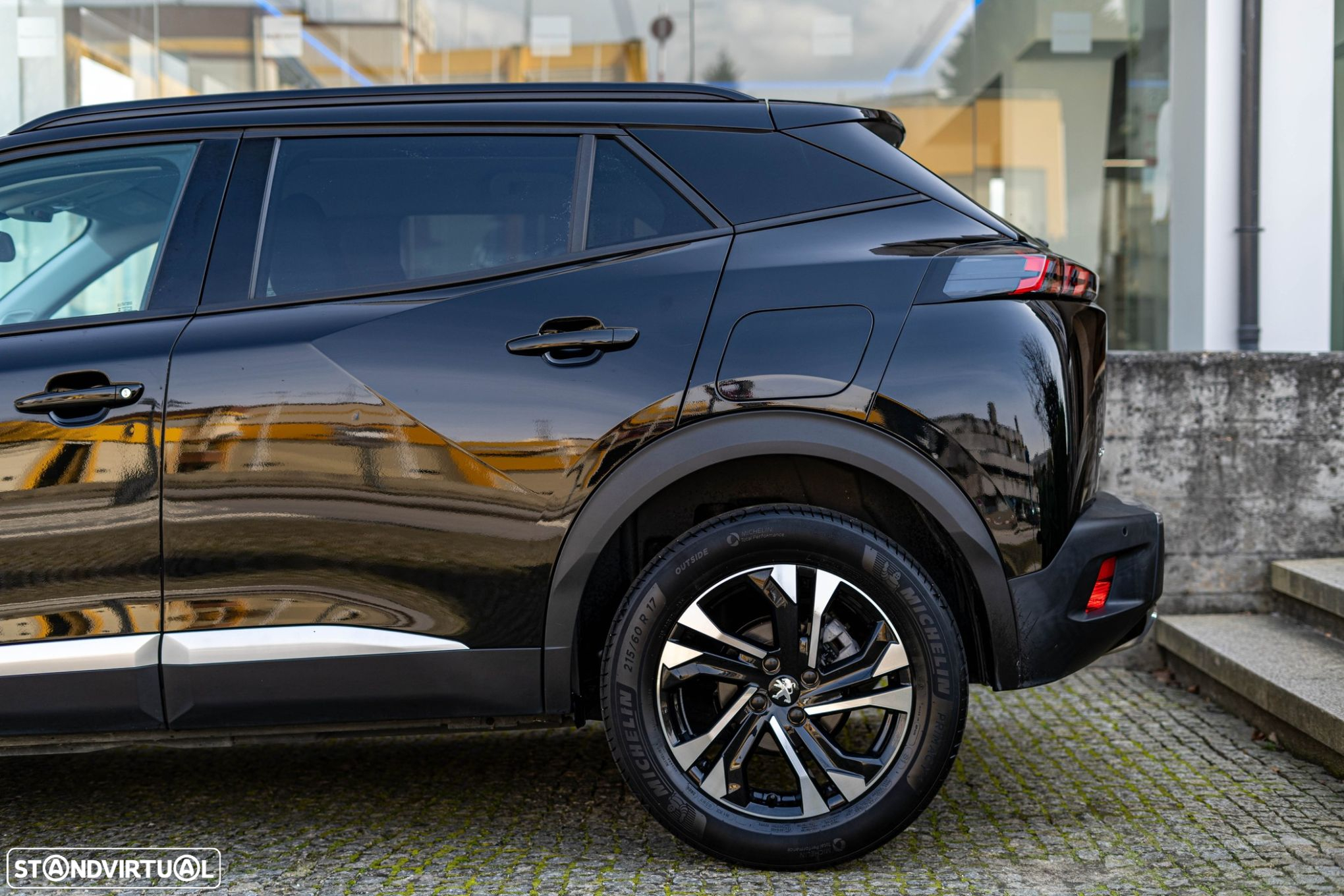 Peugeot 2008 1.2 PureTech Allure Pack - 30