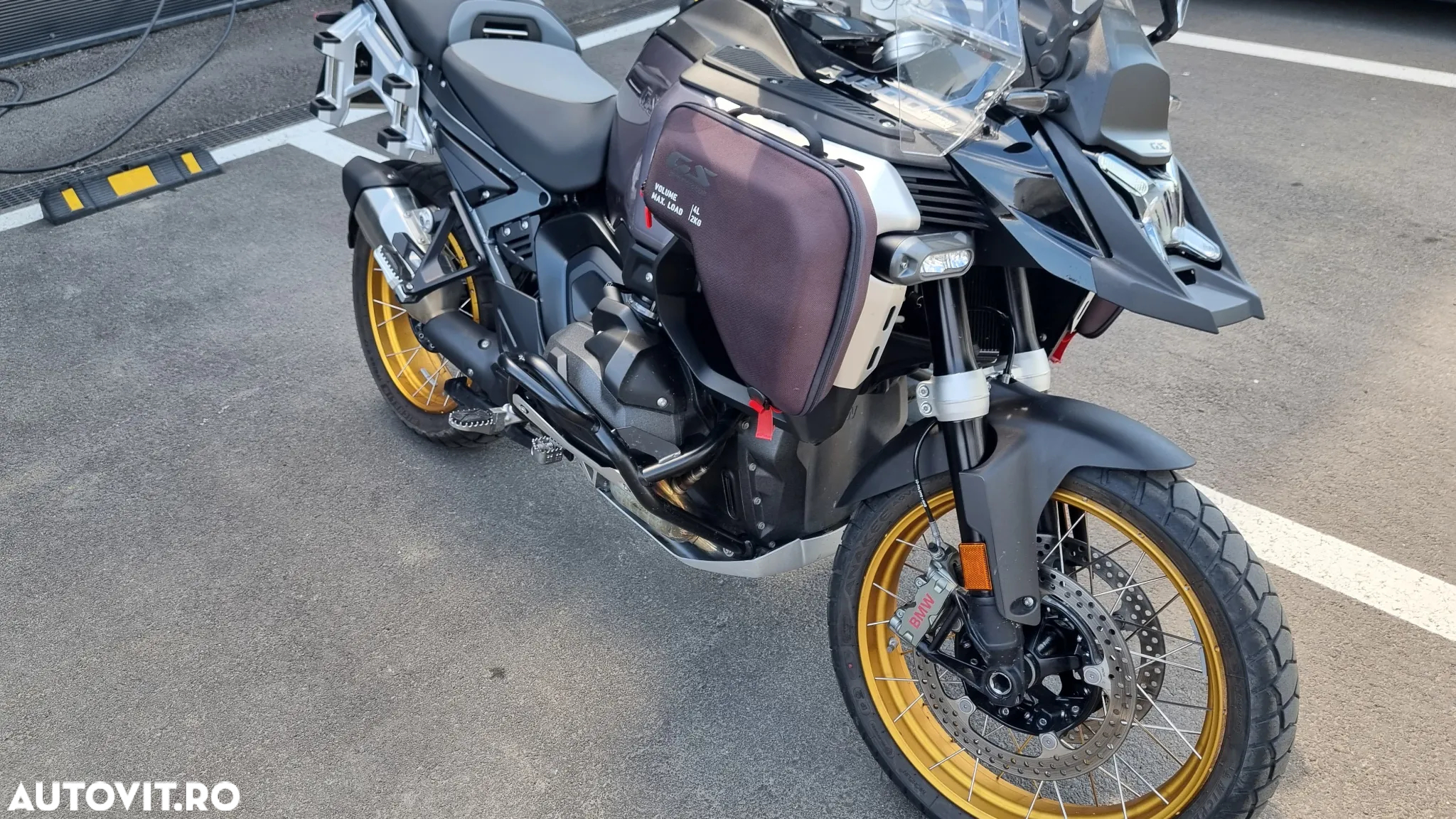 BMW R1300GS Adventure - 3