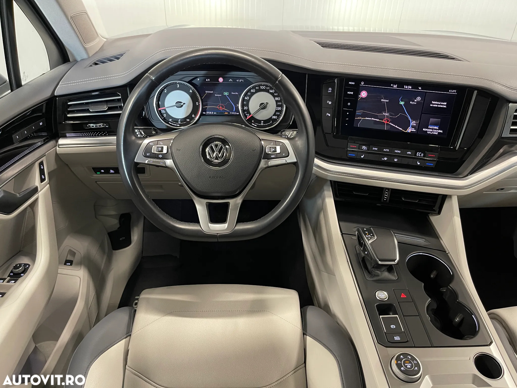 Volkswagen Touareg V6 TDI Elegance - 6