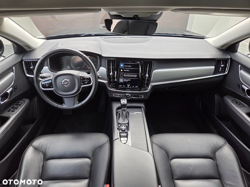 Volvo V90 - 10