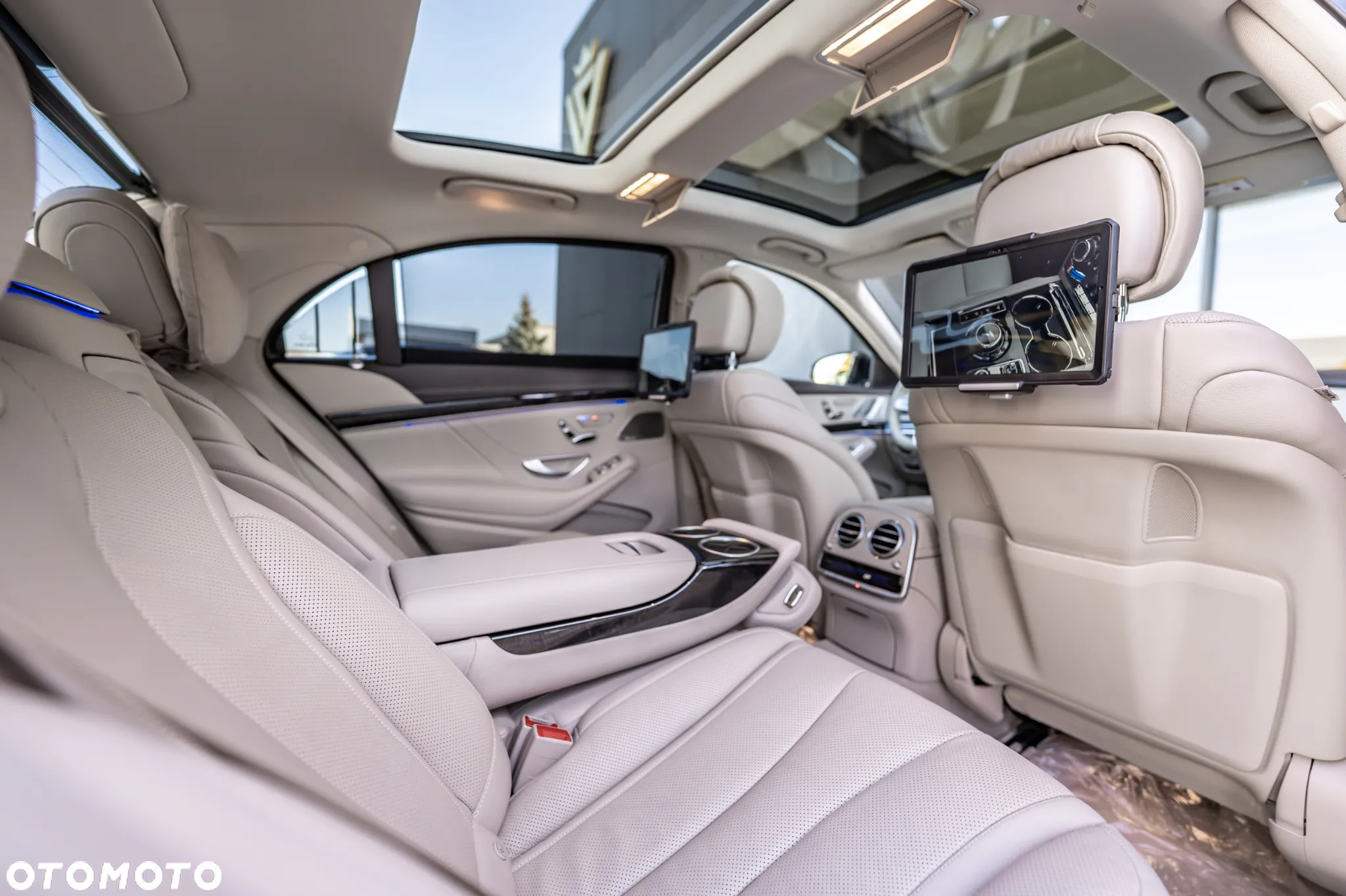 Mercedes-Benz Klasa S 400 d 4-Matic L 9G-TRONIC - 38