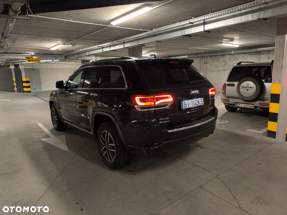 Jeep Grand Cherokee - 5