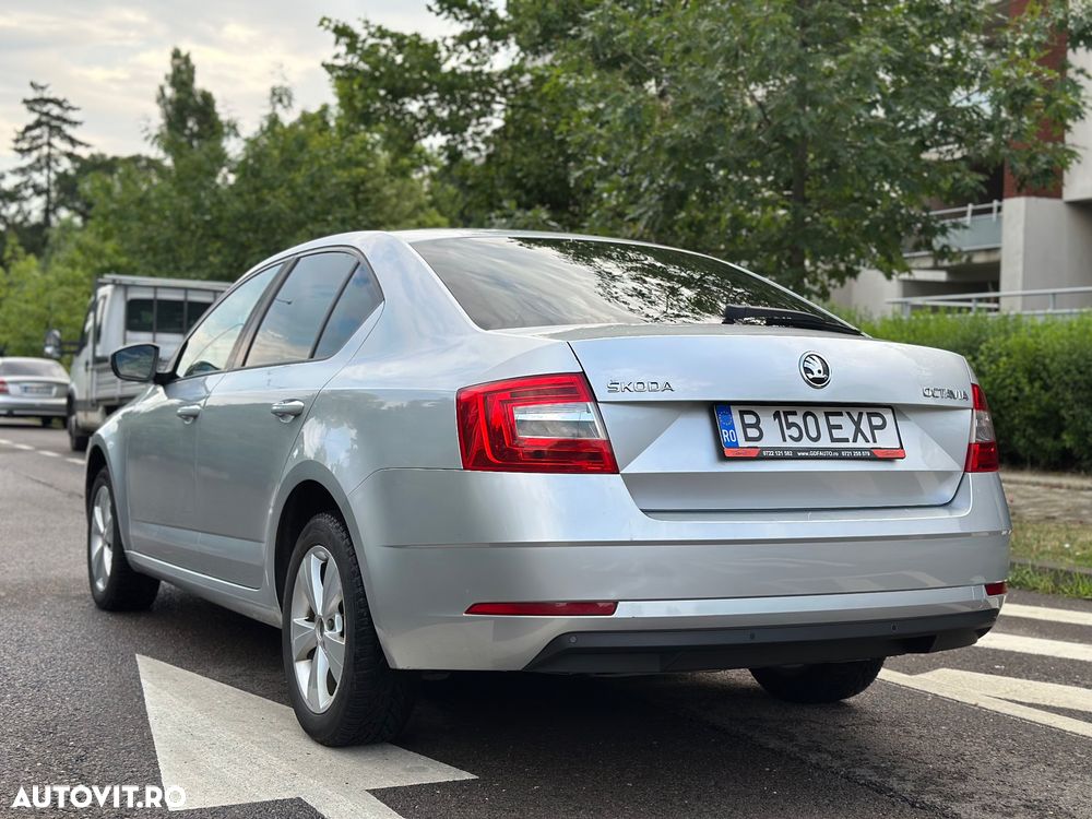 Skoda Octavia 1.6 TDI Ambition - 12