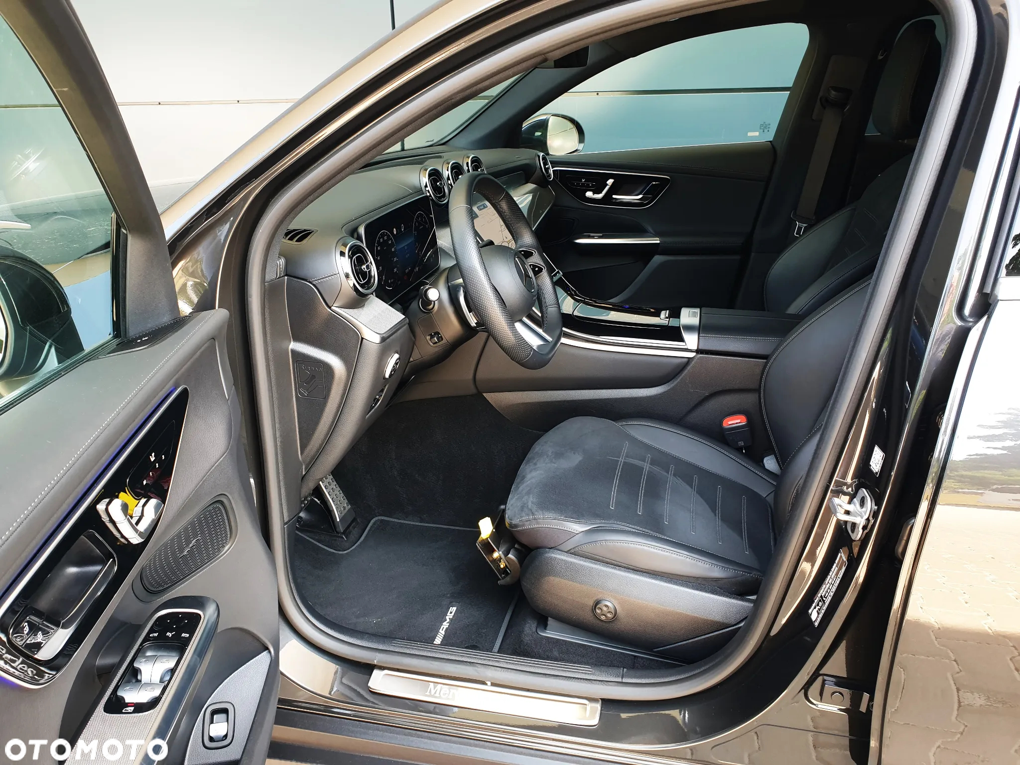 Mercedes-Benz GLC Coupe 200 mHEV 4-Matic AMG Line - 16