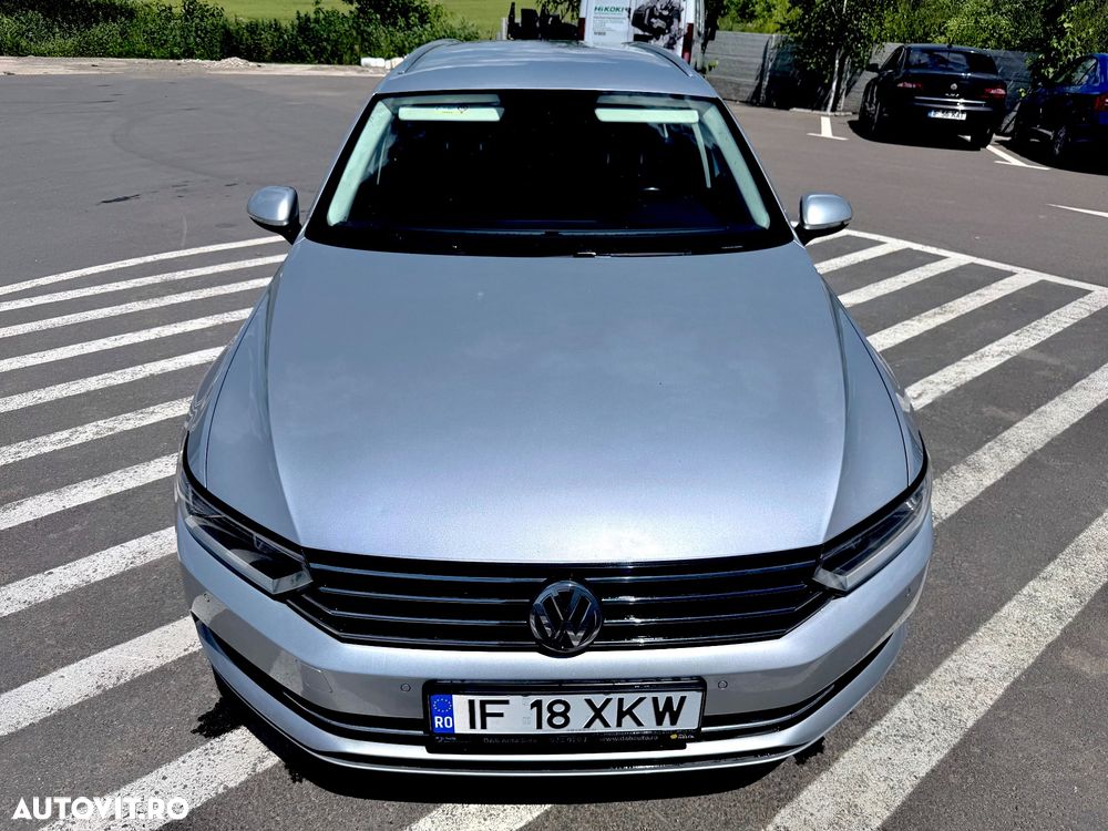 Volkswagen Passat - 12