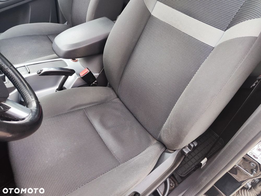 Ford Kuga 2.0 TDCi 4x4 Champions Edition - 3