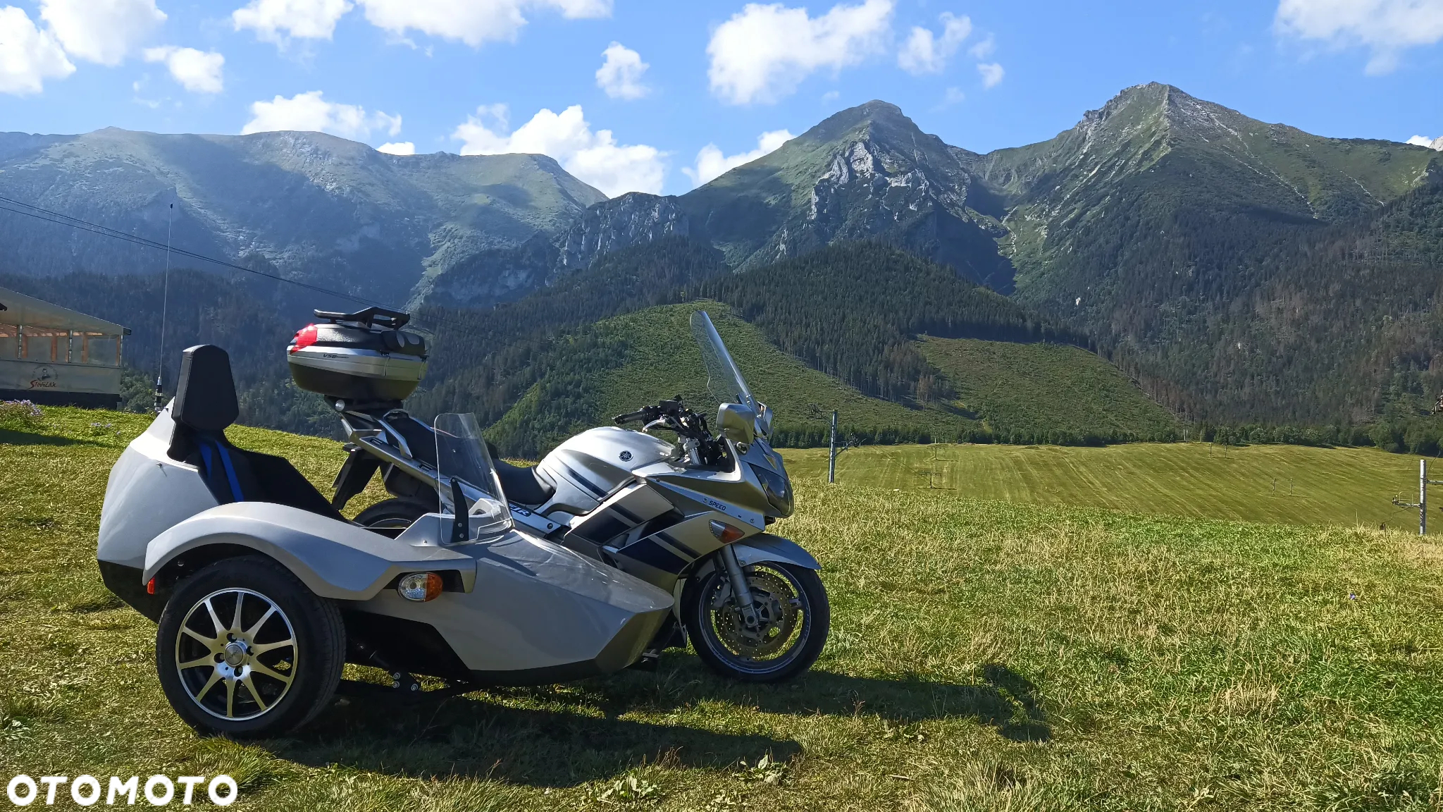 Yamaha FJR - 8