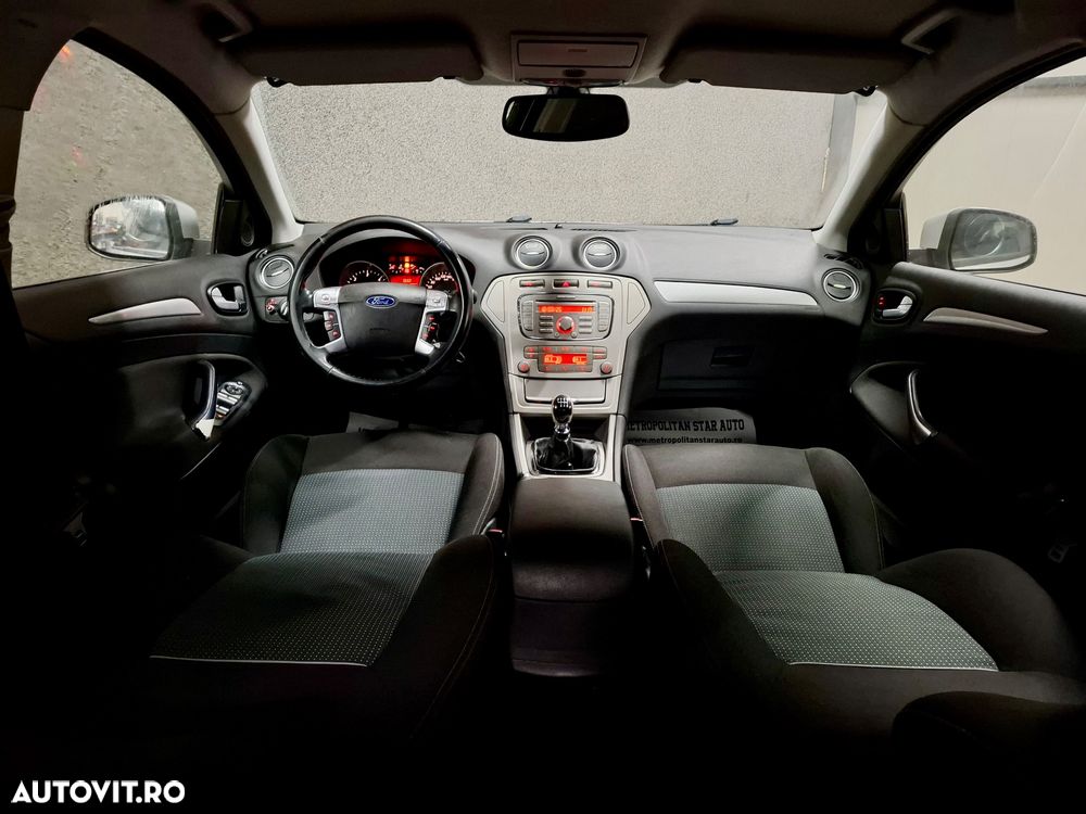 Ford Mondeo 2.0 TDCi Ghia - 5