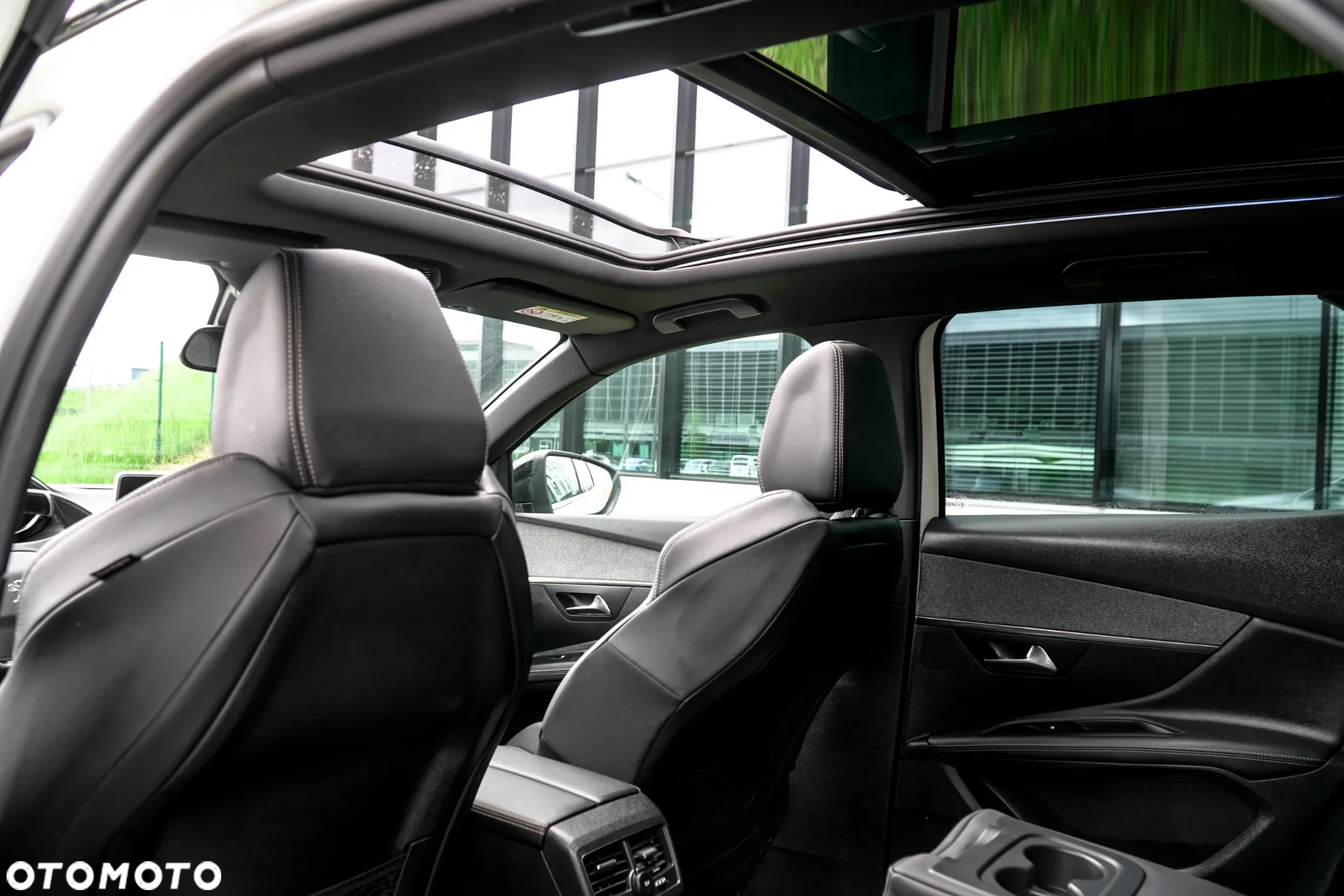 Peugeot 3008 1.6 BlueHDi Active S&S EAT6 - 22