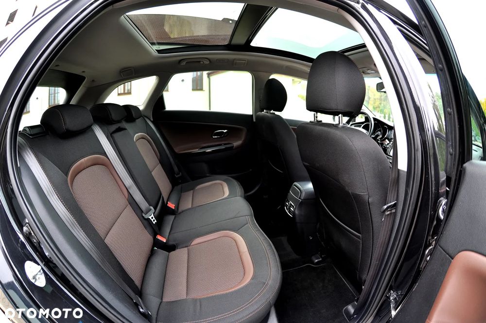 Kia Ceed 1.6 CRDi 128 Platinum Edition - 27