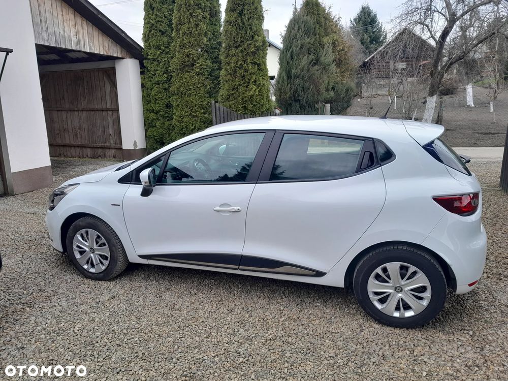 Renault Clio 1.2 16V Life - 3